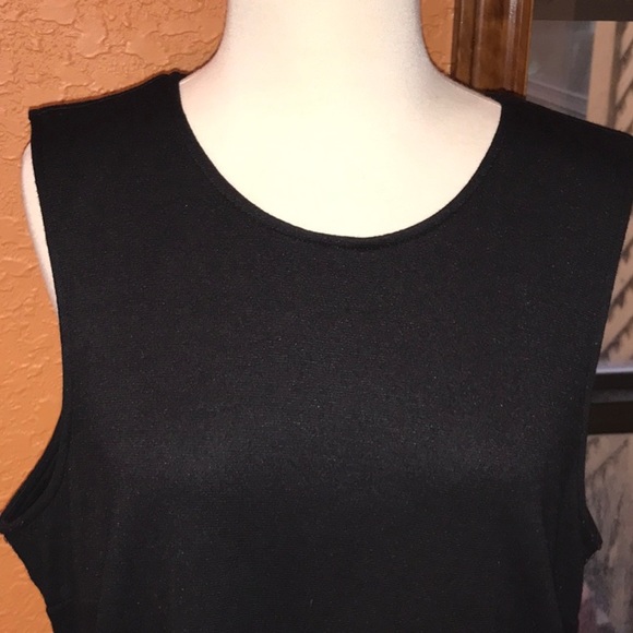 Dress - Picture 4 of 7